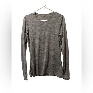 Icebreaker Women’s 150 gram LS Base Layer size medium.